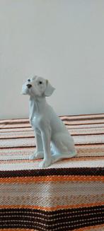 Vintage Beeld wit porselein Weimaraner hond 20 cm, Ophalen of Verzenden, Zo goed als nieuw, Dier