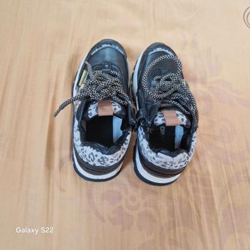 Mooie kinder hardlopen schoenen  beschikbaar voor biedingen