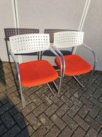 Vitra Visavis design stoelen oranje + wit ( np 535 euro ps ), Huis en Inrichting, Stoelen, Overige kleuren, Drie, Metaal, Ophalen of Verzenden