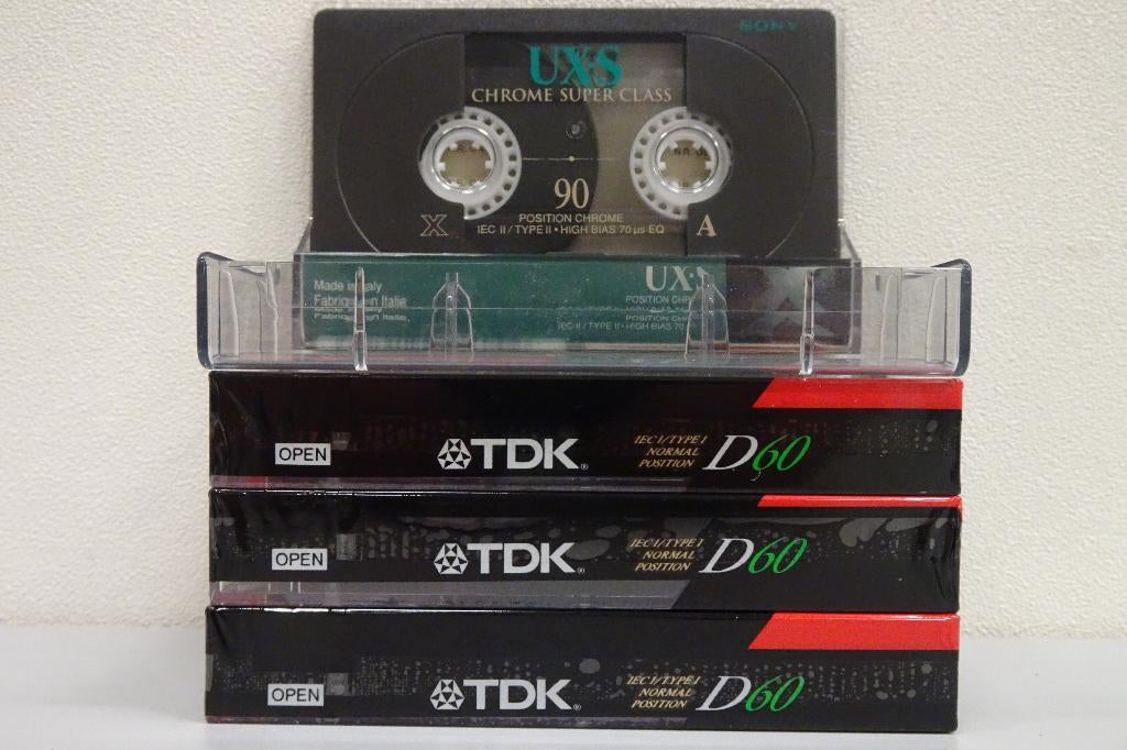 4 cassettebandjes 3 nieuwe TDK & 1 lege SONY onbeschreven !, Cd's en Dvd's, Cassettebandjes, Ophalen, 2 t/m 25 bandjes, Overige genres