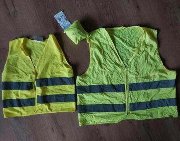 Veiligheidshesjes heel veel stuks maat S & M kamp sport spel beschikbaar voor biedingen