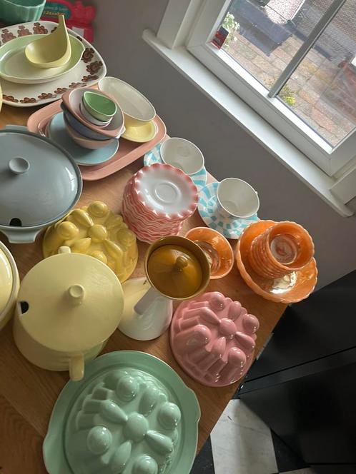 Grote vintage & pastel serviesverzameling |, Antiek en Kunst, Antiek | Servies compleet, Ophalen