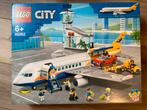LEGO City Passenger Airplane 60262 - NIEUW!, Kinderen en Baby's, Speelgoed | Duplo en Lego, Ophalen of Verzenden, Nieuw, Complete set