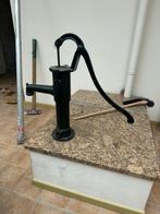 Oude nog werkende waterpomp, Tuin en Terras, Waterpartijen en Fonteinen, Ophalen, Zo goed als nieuw, Gietijzer