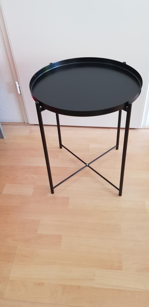 Ikea
Gladom
rond
metalen bijzettafeltje
met een los dienblad, Huis en Inrichting, Tafels | Bijzettafels, Zo goed als nieuw, Rond