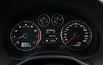 Audi A3 1.6 102PK, Auto's, Voorwielaandrijving, Stof, Zwart, Zwart