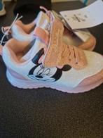 Mickey mouse schoenen met licht nieuw maat 27 en heb ook 28, Schoenen, Nieuw, Ophalen of Verzenden