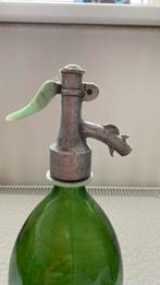 Decoratieve groene spuitfles, Antiek en Kunst, Antiek | Glas en Kristal, Ophalen