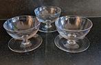 Liquer glaasjes met schotelvoet, Verzamelen, Glas en Borrelglaasjes, Ophalen of Verzenden, Zo goed als nieuw, Borrel- of Shotglas