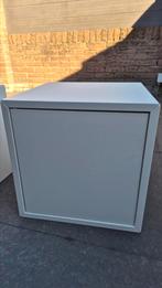 Eket wit met deur en ophangsysteem, Huis en Inrichting, Ophalen, Zo goed als nieuw, Minder dan 150 cm, Minder dan 100 cm