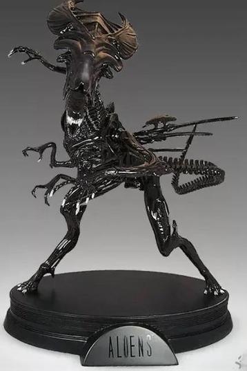 Palisades Alien Queen Statue Figure  beschikbaar voor biedingen