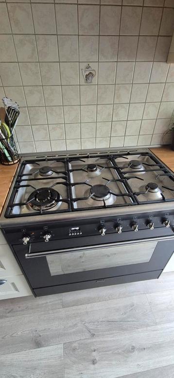 SMEG fornuis, 6 pitten + ruime oven. *GRATIS AFHALEN!* beschikbaar voor biedingen