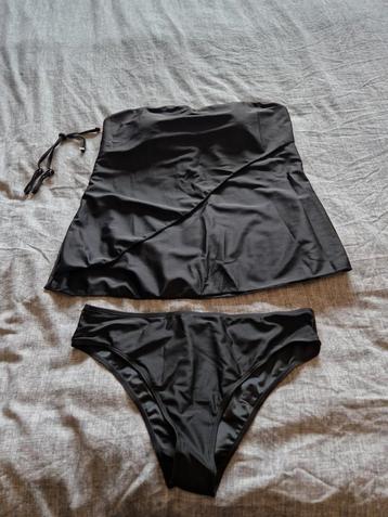 Nieuwe zwarte tankini maat 48/50 beschikbaar voor biedingen