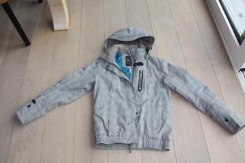 Mooie warme grijze jas van Quechua, maat M beschikbaar voor biedingen