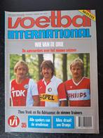 Voetbal International seizoensgids 1984-85, Ophalen of Verzenden, Zo goed als nieuw, Buitenlandse clubs, Boek of Tijdschrift