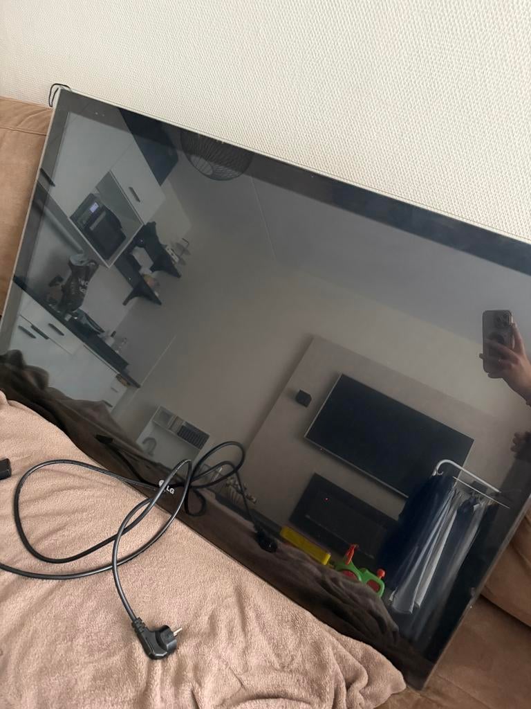 LG TV met kabel en ophangsysteem, Ophalen, 50 Hz, 100 cm of meer, Full HD (1080p)