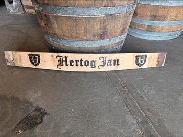 Leuke mancave decoratie beschikbaar voor biedingen