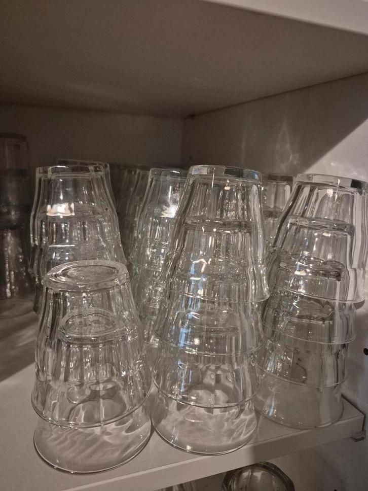 70 stuks  duralex30  glazen waterglazen frisdrankglazen, Verzamelen, Glas en Borrelglaasjes, Zo goed als nieuw, Waterglas, Ophalen