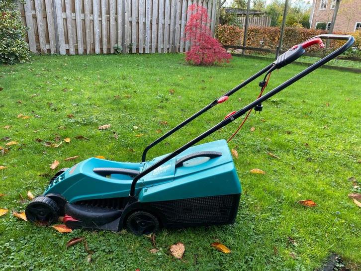 Grasmaaier, Tuin en Terras, Grasmaaiers, Zo goed als nieuw, Elektrische grasmaaier, 50 cm of meer, Cirkelmaaier, Elektrische starter