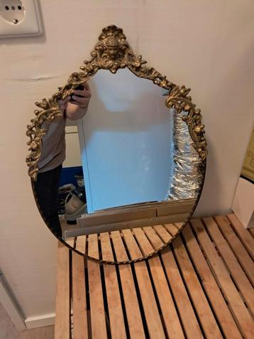 Antieke Gouden Spiegel beschikbaar voor biedingen