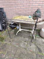 Brocant Gietijzeren Handdoekrek - 85x102cm, Antiek en Kunst, Ophalen of Verzenden