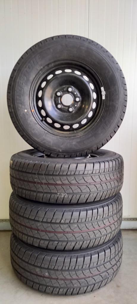 16'' stalen velgen, Bridgestone zomerbanden 235/65R16 NIEUW, Auto-onderdelen, Banden en Velgen, Velg(en), Zomerbanden, 16 inch