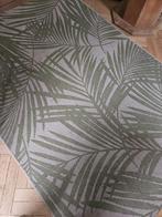 Groen vloerkleed met bladeren, Huis en Inrichting, Stoffering | Tapijten en Kleden, Groen, 150 tot 200 cm, Natuurlijk, Ophalen of Verzenden