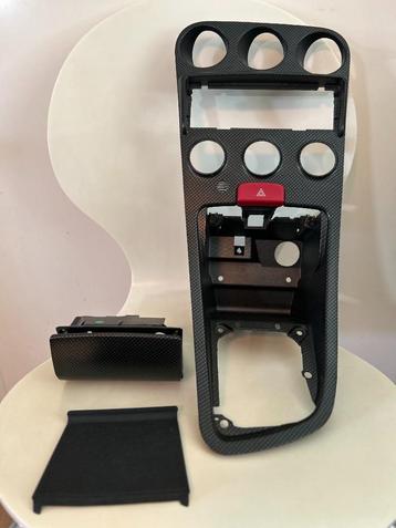 Alfa Romeo 156 middenconsole Carbon Fiber beschikbaar voor biedingen