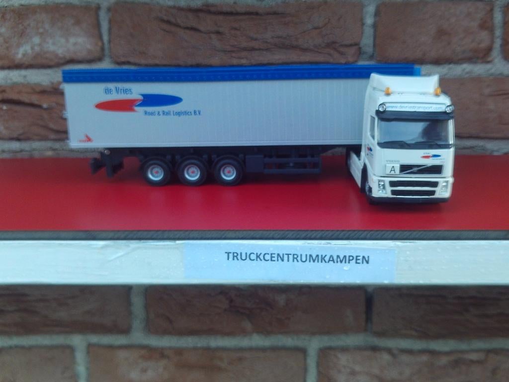 Tekno  Volvo  FH4  met  kipoplegger  van  de  Vries., Ophalen of Verzenden, Nieuw, Bus of Vrachtwagen, Tekno