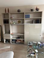 Taupe wandmeubel met schuifdeur en tv-uitsparing, Huis en Inrichting, Ophalen, Overige materialen, 250 tot 300 cm, Gebruikt