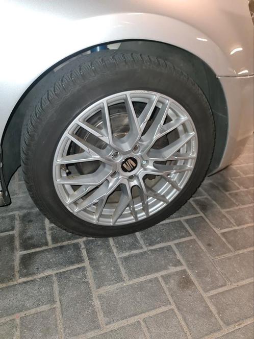 Seat leon velgen 205 45 17 Goodyear banden, Auto-onderdelen, Banden en Velgen, Band(en), Winterbanden, 18 inch, 235 mm, Personenwagen