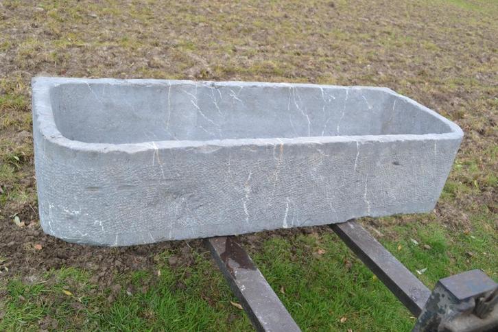 Antieke grote prachtige gekapte arduinen wasbak, Tuin en Terras, Tuinvazen, Gebruikt, Ophalen