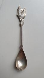lepeltje Oisterwijk – Gemeentehuis - J.S.Zn 90, Antiek en Kunst, Antiek | Bestek, Ophalen of Verzenden