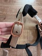 Goudkleurig halster met bont in de maat full, Dieren en Toebehoren, Paarden en Pony's | Hoofdstellen en Tuigage, Ophalen of Verzenden