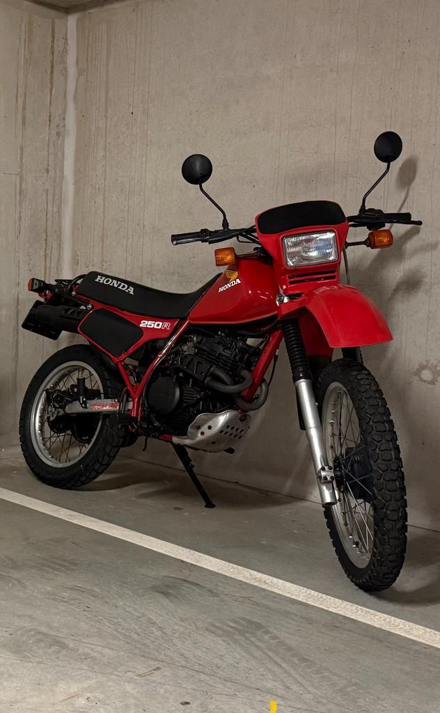 XL250R 1985 Oldtimer MD11 Monzarood XL 250, Motoren, Motoren | Honda, Particulier, Crossmotor, 12 t/m 35 kW, 1 cilinder, Minimaal motorrijbewijs A2