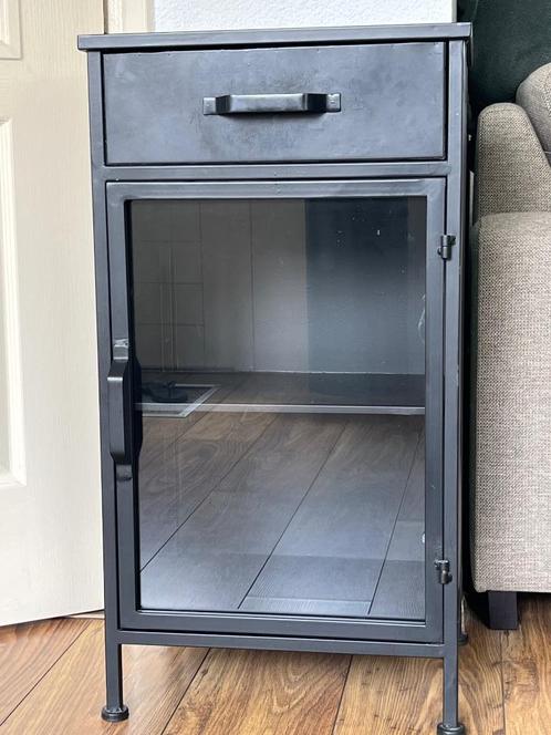 Kastje met glazen deur, Huis en Inrichting, Kasten | Vitrinekasten, Zo goed als nieuw, Minder dan 100 cm, Minder dan 50 cm, 25 tot 50 cm