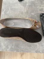 Cucci dames schoenen 38-39, Beige, Zo goed als nieuw, Ballerina's, Ophalen of Verzenden
