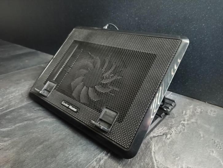 Laptop Koeler Coolermaster, Computers en Software, Laptopstandaarden, Zo goed als nieuw, In hoogte verstelbaar, Ophalen of Verzenden