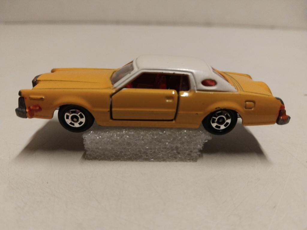 Tomica Tomy 1976 Lincoln Continel Mark IV geel 3INCH, Ophalen of Verzenden, Zo goed als nieuw, Auto