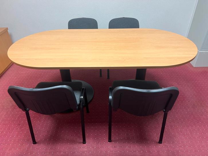 Ovale houten tafel met stoelen - vergadertafel, Zakelijke goederen, Kantoor en Winkelinrichting | Kantoormeubilair en Inrichting