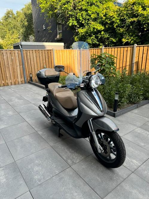 Piaggio beverly cruiser 500 grijs 500cc topkoffer, Motoren, Motoren | Piaggio, Particulier, Scooter, 12 t/m 35 kW, 1 cilinder