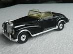 CORGI  -- MERCEDES BENZ 300 S, Hobby en Vrije tijd, Modelauto's | 1:43, Ophalen of Verzenden, Zo goed als nieuw, Auto, Corgi