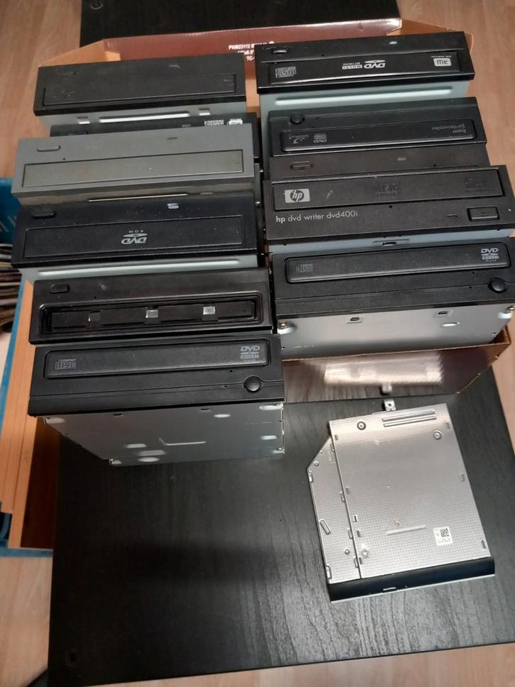 Interne CD/DVD Branders - 10 Stuks, Computers en Software, Optische drives, Gebruikt, Intern, MacOS, Windows, Cd, Dvd, Ophalen