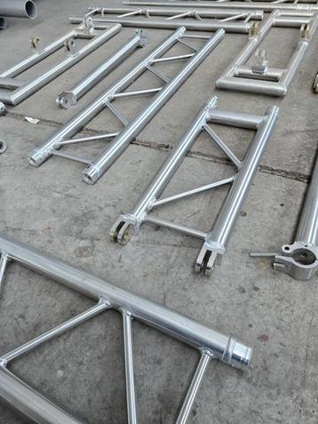 Truss beschikbaar voor biedingen
