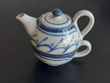 Eenpersoons theeset.  beschikbaar voor biedingen