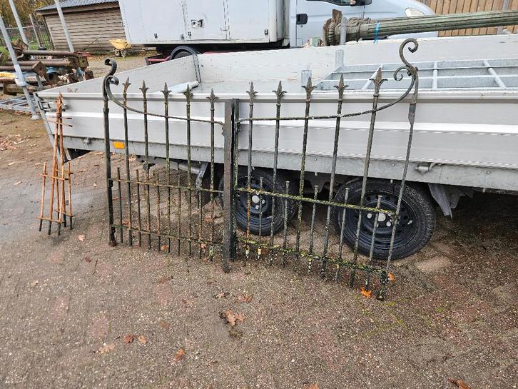 2 delige Oude poor, Tuin en Terras, Tuinpoorten, Gebruikt, Draaipoort, IJzer, 150 tot 200 cm, 200 cm of meer, Ophalen