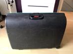 Te koop: 2 Delsey Carlton koffers en beautycase, Ophalen, Gebruikt, Hard kunststof, 70 cm of meer