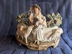 Vintage porceleinen beeld vrouw met schapen, Verzamelen, Beelden en Beeldjes, Ophalen of Verzenden, Gebruikt, Mens