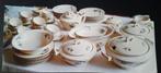 Porseleinen servies 49 delig uit Tsjecho-Slowakije, Antiek en Kunst, Ophalen