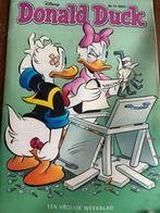 DONALD DUCK 11-2023 een vrolijk weekblad, Eén stripboek, Ophalen of Verzenden, Gelezen